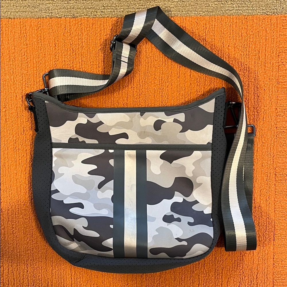HAUTE SHORE Camouflage Messenger Bag with Striped Strap